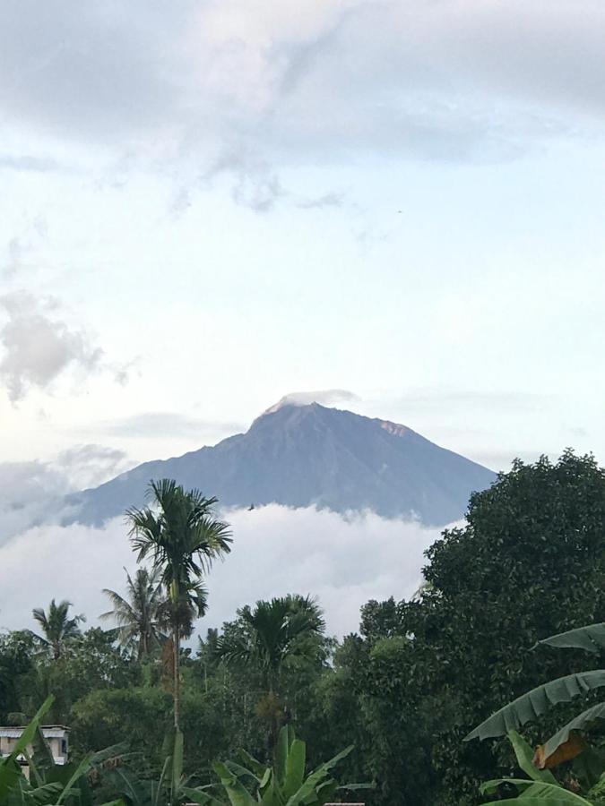 Pondok Rinjani Bungalow テテバトゥ エクステリア 写真