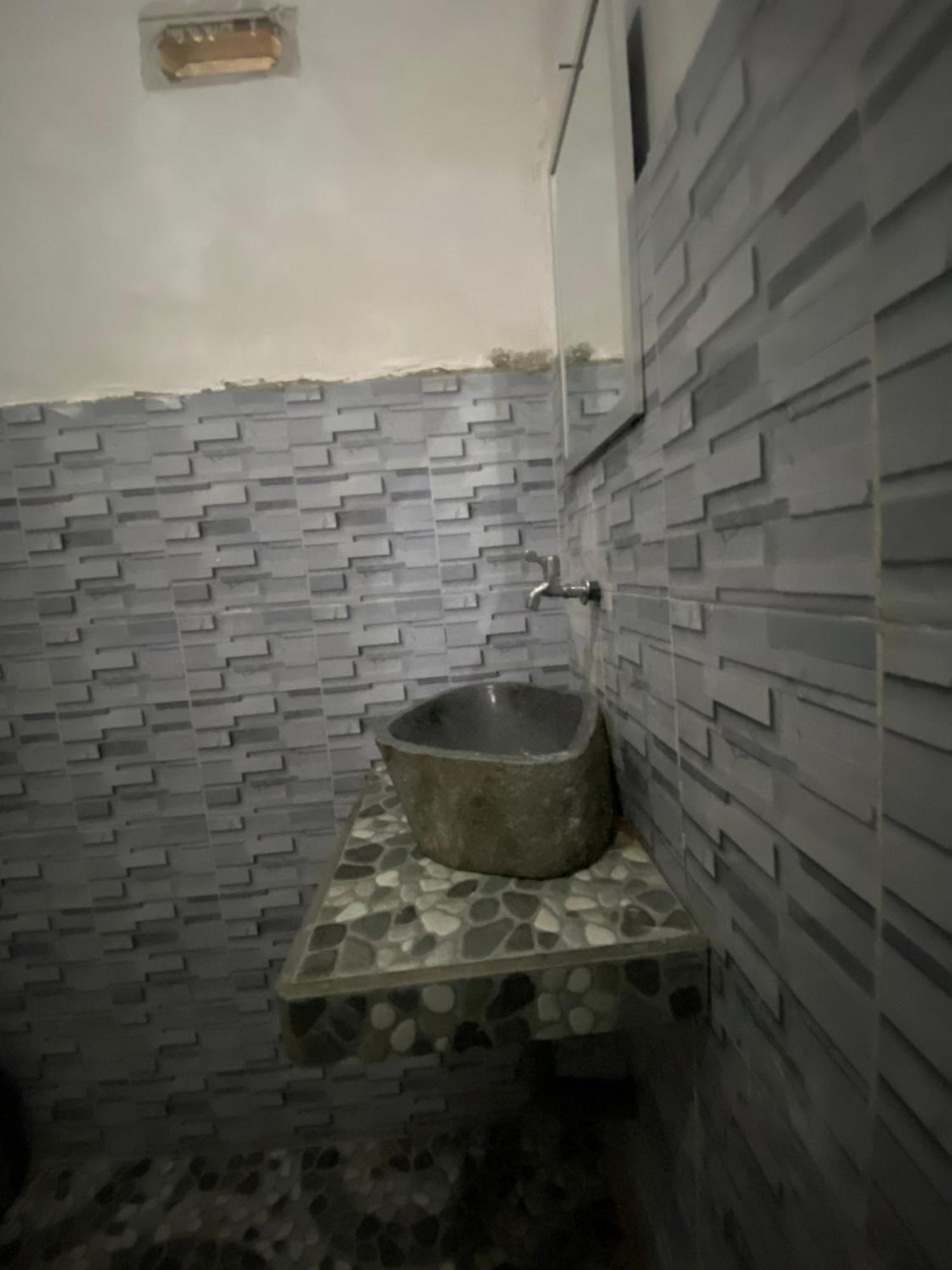 Pondok Rinjani Bungalow テテバトゥ エクステリア 写真