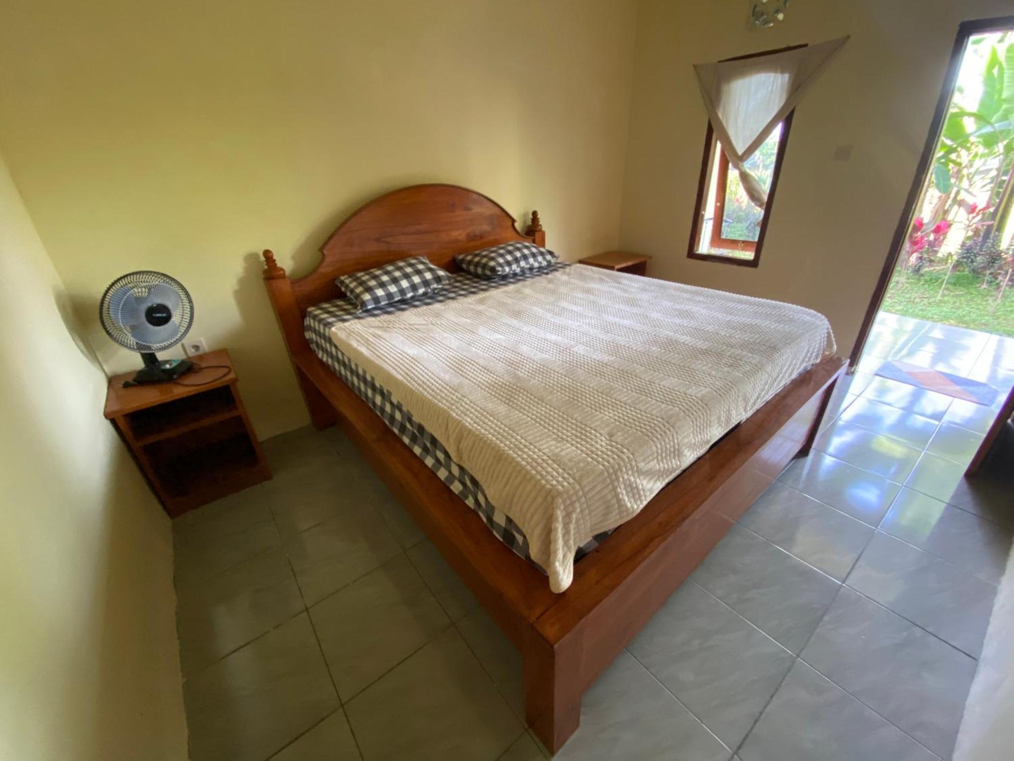 Pondok Rinjani Bungalow テテバトゥ エクステリア 写真