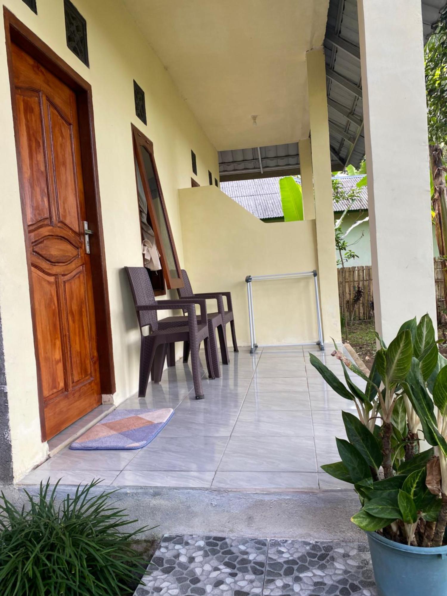 Pondok Rinjani Bungalow テテバトゥ エクステリア 写真