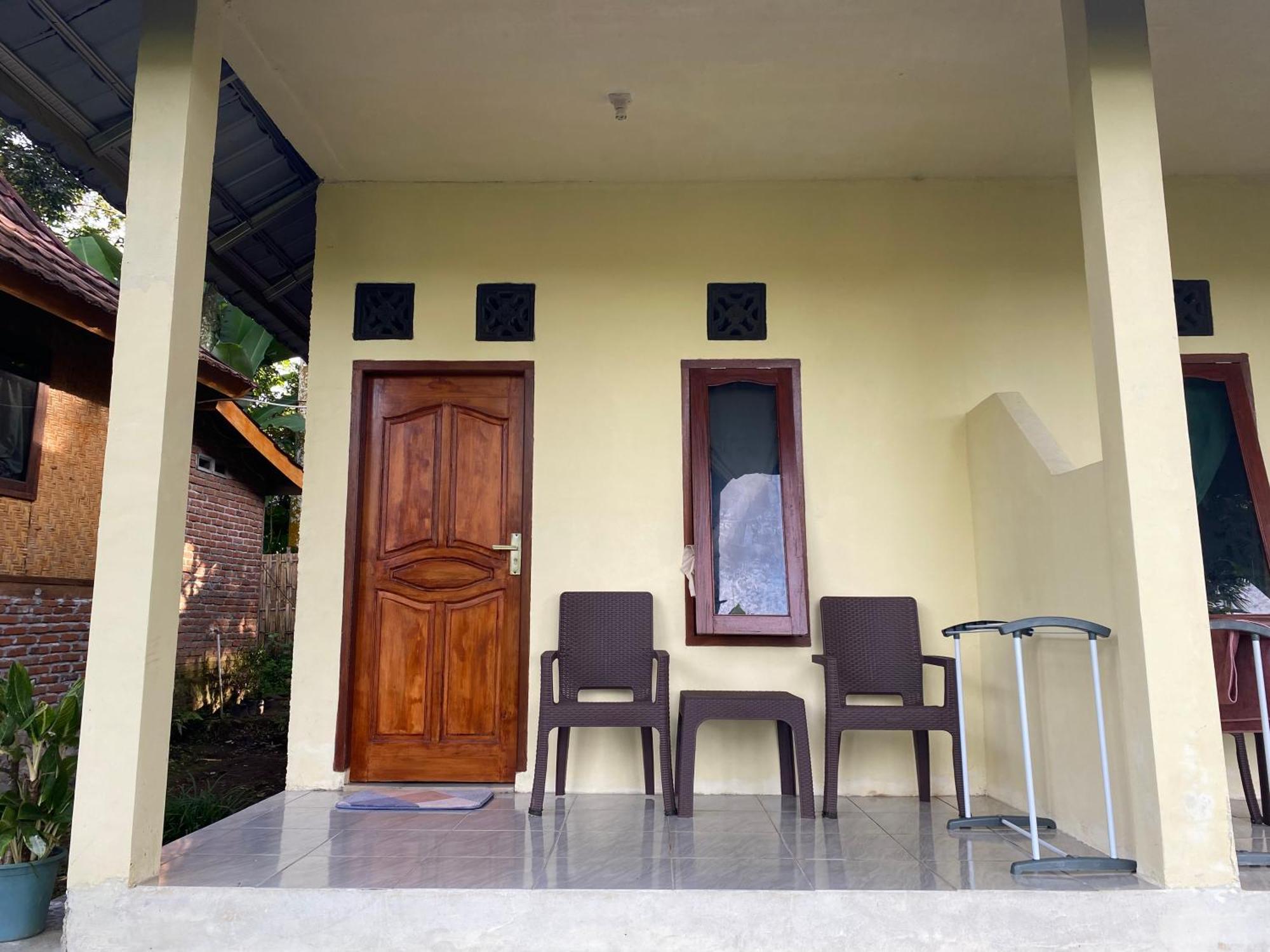 Pondok Rinjani Bungalow テテバトゥ エクステリア 写真