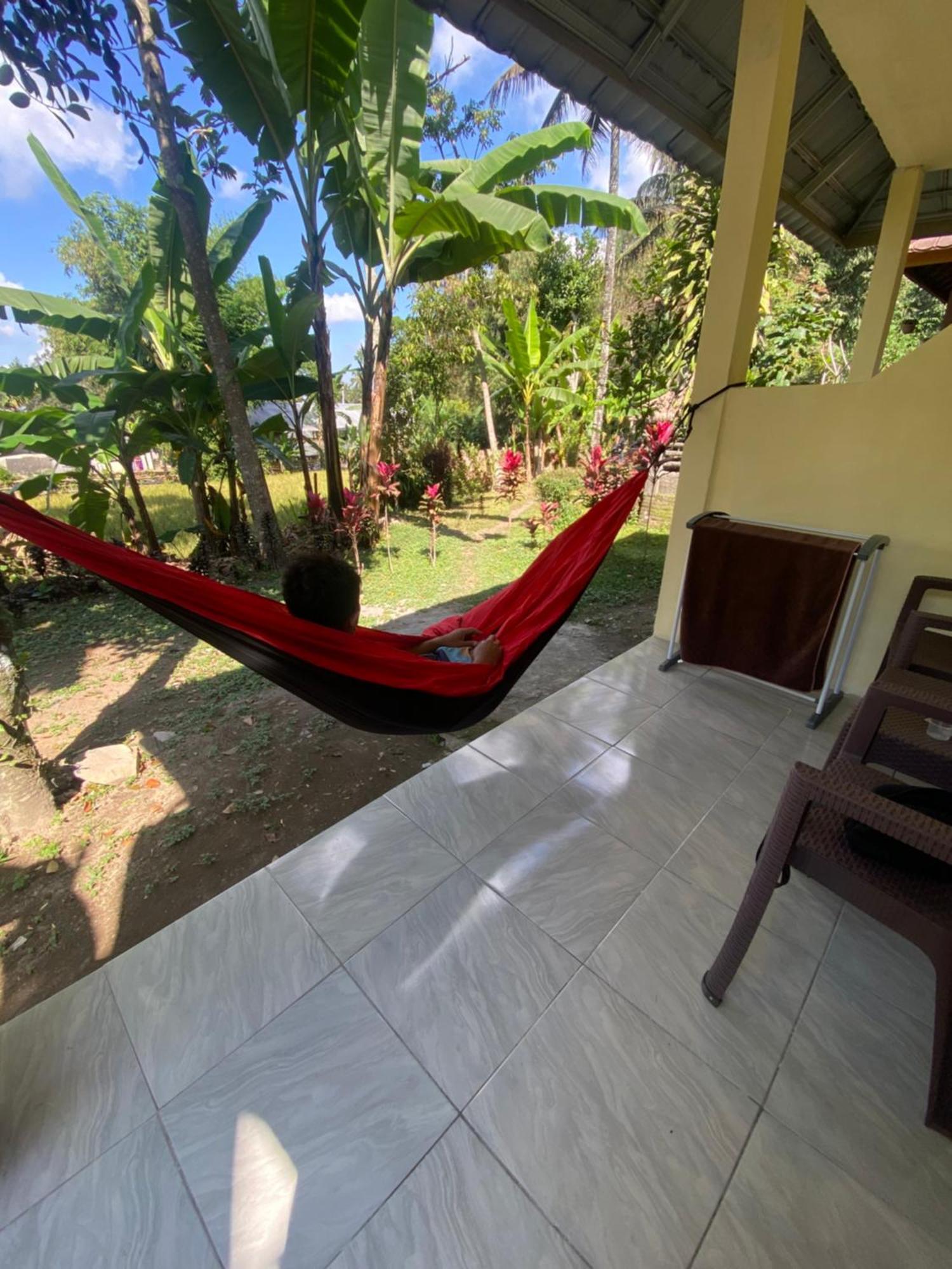 Pondok Rinjani Bungalow テテバトゥ エクステリア 写真